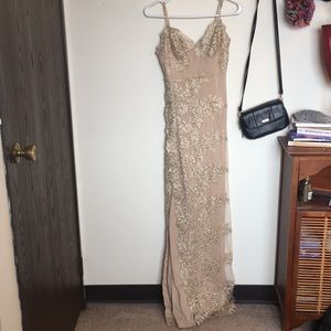 WINDSOR GOLD AND LACE PROM DRESS